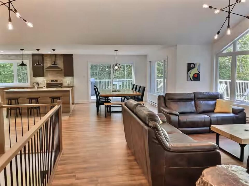 Living room, Dining room, Kitchen