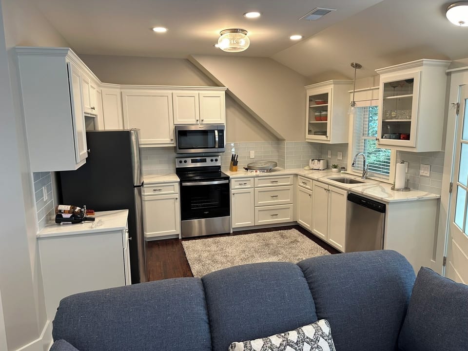 Full kitchen  