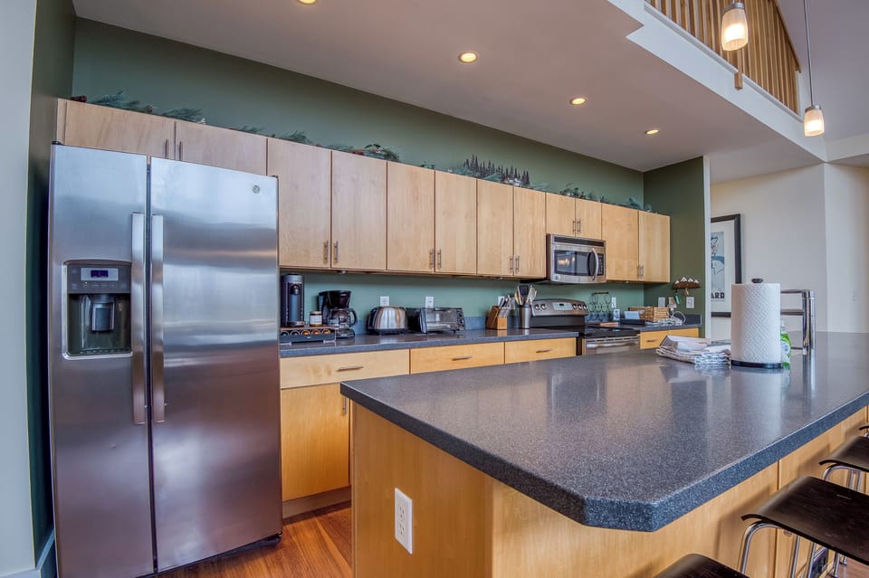 Fully applianced kitchen