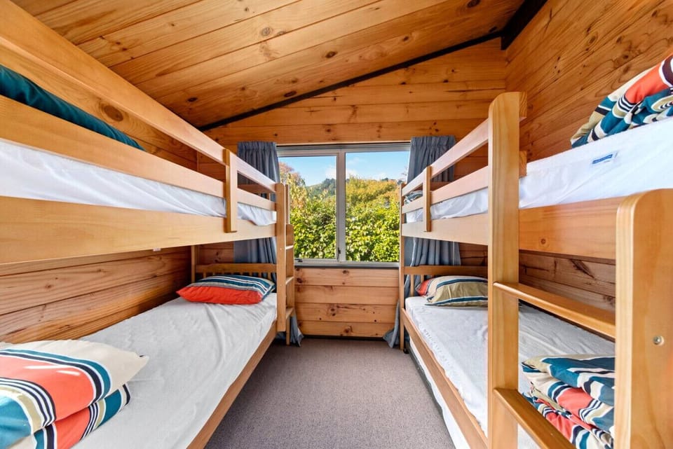 3rd Bedroom with bunks, x4 Single beds