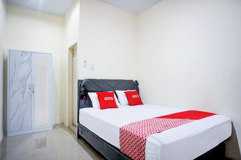 Standard Double Room | Laptop workspace, WiFi (free), bed sheets