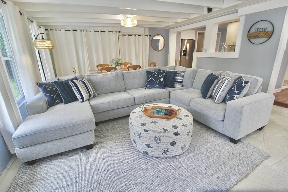 Get comfortable on this cozy great couch…