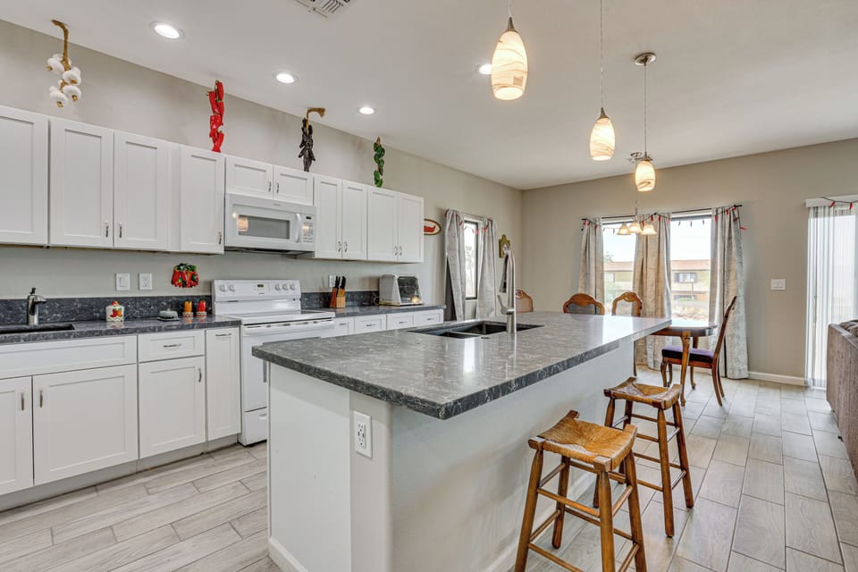 Kitchen | Cooking Basics | Keurig Coffee Maker | Refrigerator