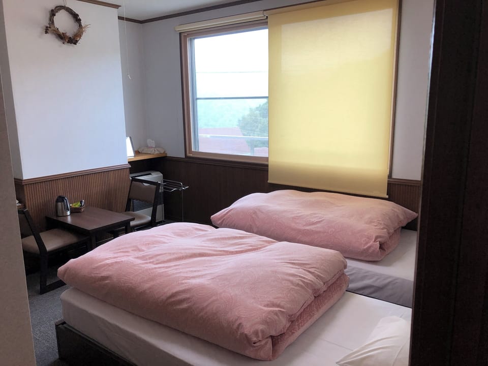 Twin Room, Non Smoking | In-room safe, WiFi (free)