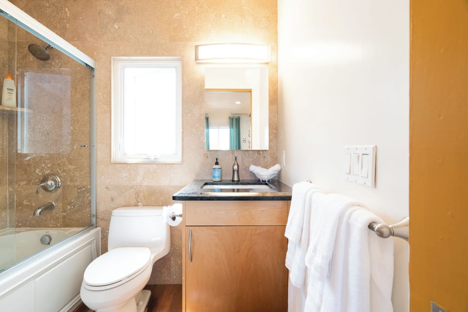 Marble full bathtub