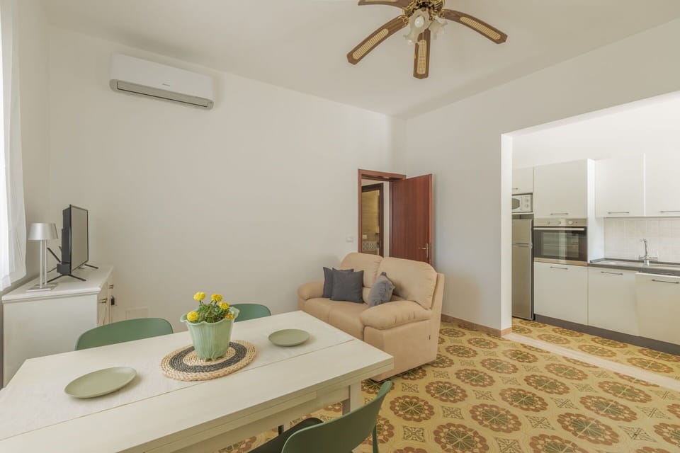 Furniture, Interior Design, Flooring, Floor, Ceiling, Wood, Room, Table, Lighting, Kitchen & Dining Room Table