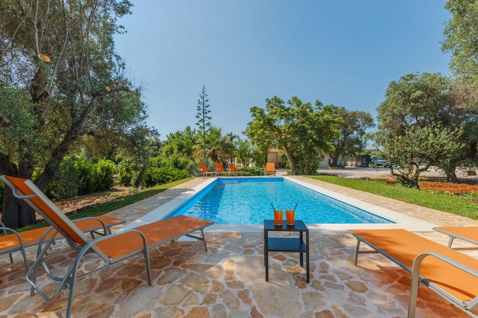 Blue, Swimming Pool, Garden, Resort, Shade, Estate, Landscaping, Backyard, Eco Hotel, Yard