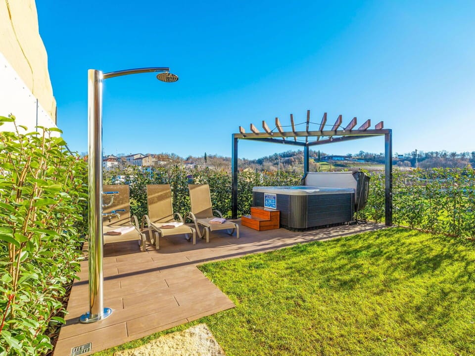 Land Lot, Garden, Eco Hotel, Landscaping, Shade, Outdoor Furniture, Backyard, Yard, Swimming Pool, Resort