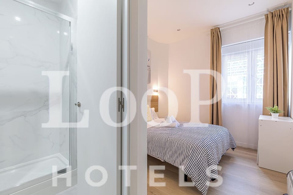 Standard Double Room | Desk, WiFi (free), bed sheets