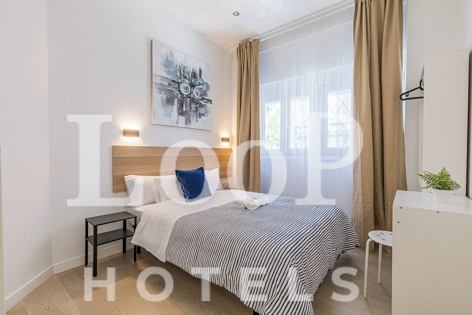 Basic Double Room | Desk, WiFi (free), bed sheets