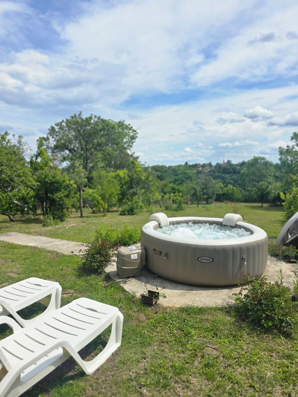 House, 3 Bedrooms, Smoking, Private Pool | Outdoor spa tub