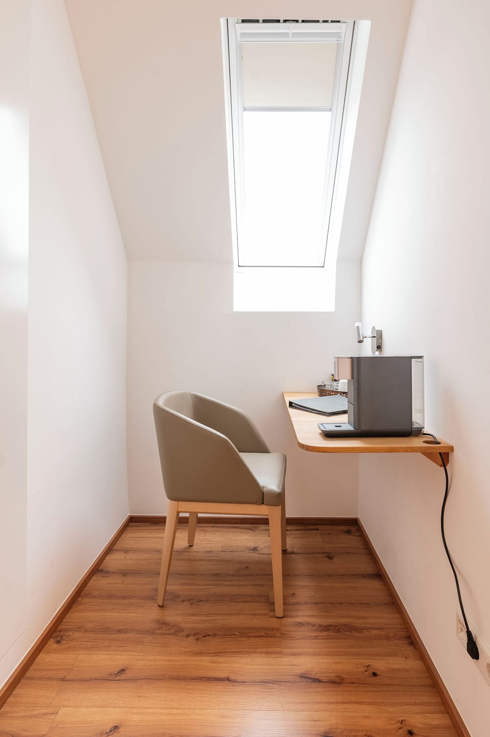 Standard Single Room | Hypo-allergenic bedding, in-room safe, desk, soundproofing