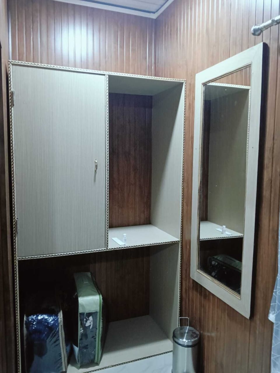 Deluxe Double Room, Mountain View | Desk, laptop workspace, WiFi (free)
