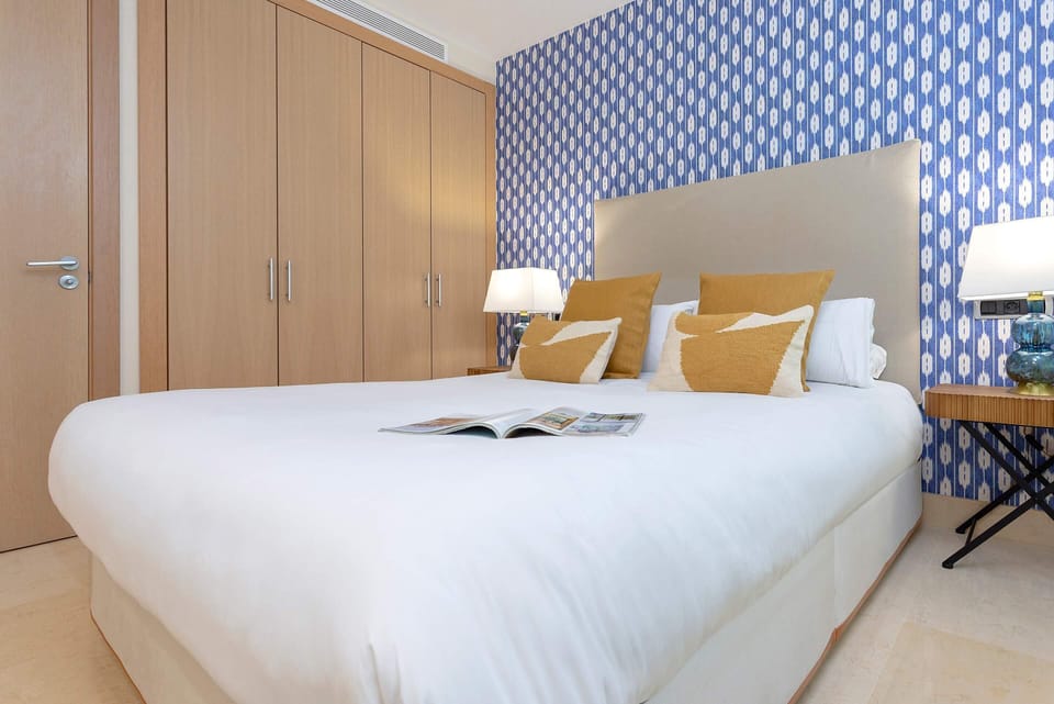 Apartment (3 Bedrooms) | 3 bedrooms, iron/ironing board, free cribs/infant beds, free WiFi