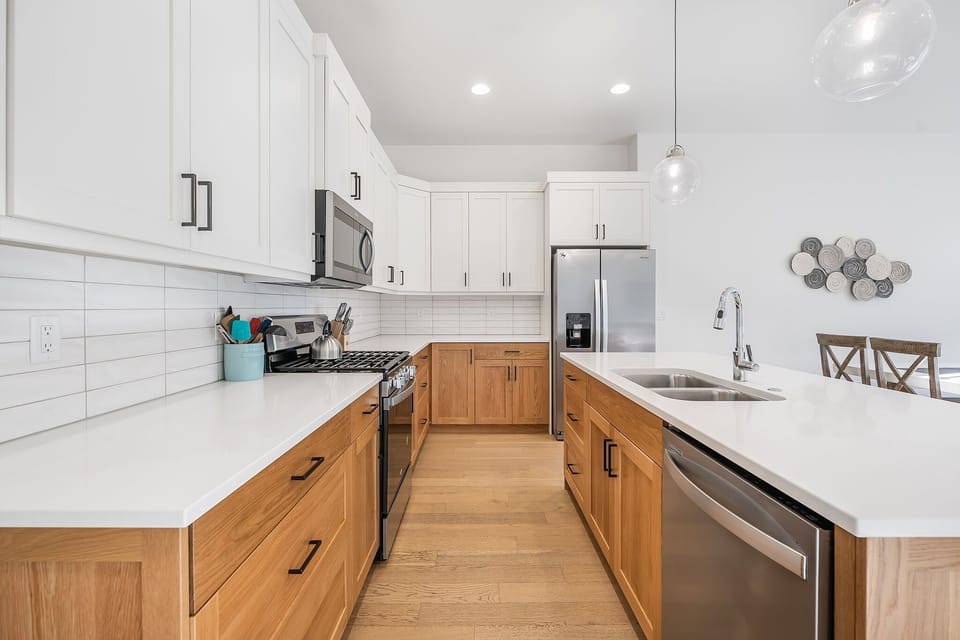 Townhome, 4 Bedrooms | Private kitchen | Coffee/tea maker, fridge, oven, toaster