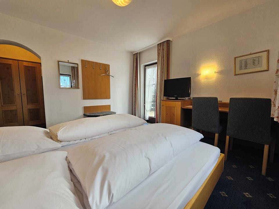 Double Room | Free WiFi