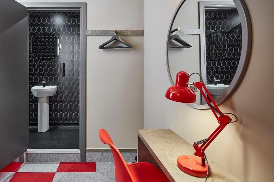 Basic Double Room | Hypo-allergenic bedding, desk, laptop workspace, free WiFi