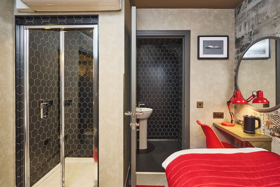 Basic Single Room | Hypo-allergenic bedding, desk, laptop workspace, free WiFi