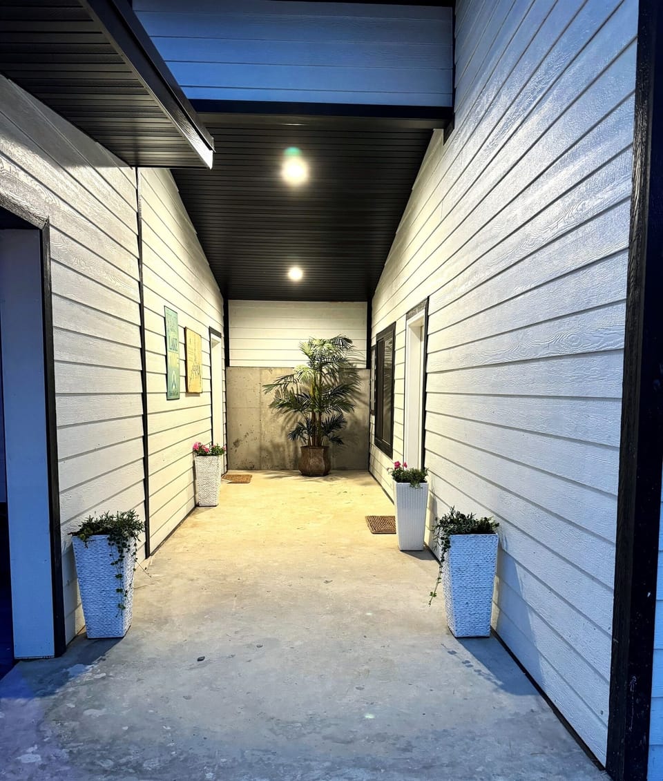 Lighted Entryway