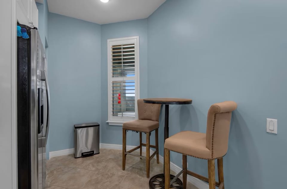 Kitchen seating