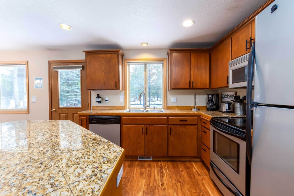 Kitchen - Main Level