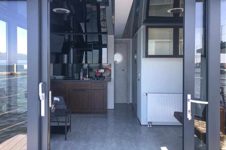 Mobile Home | Private kitchen