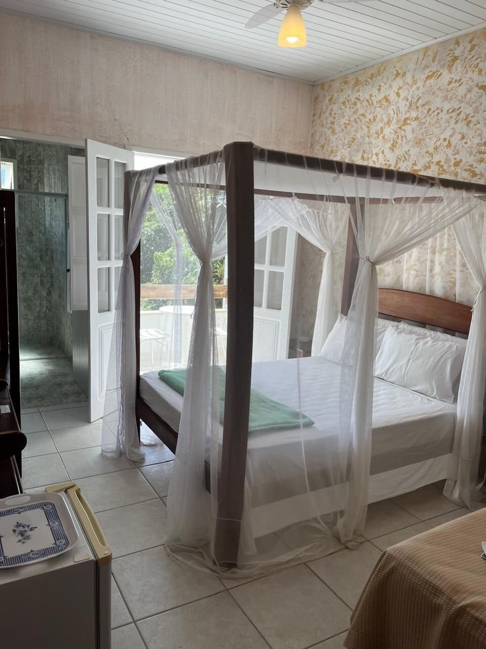 Standard Double Room, 6 Bedrooms, Lanai | Hypo-allergenic bedding, down comforters, free WiFi, bed sheets