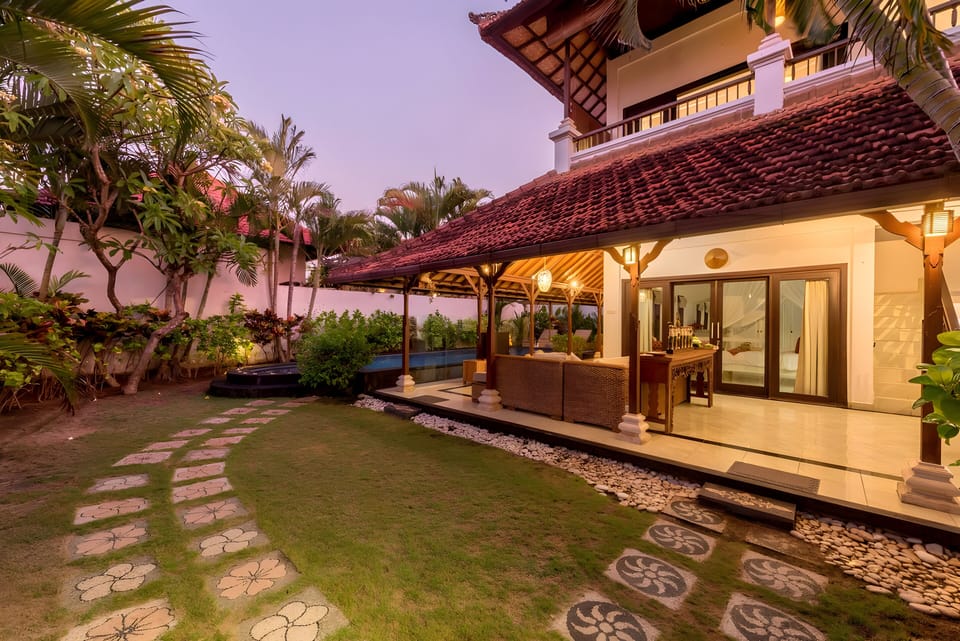 House, Garden View | Courtyard view