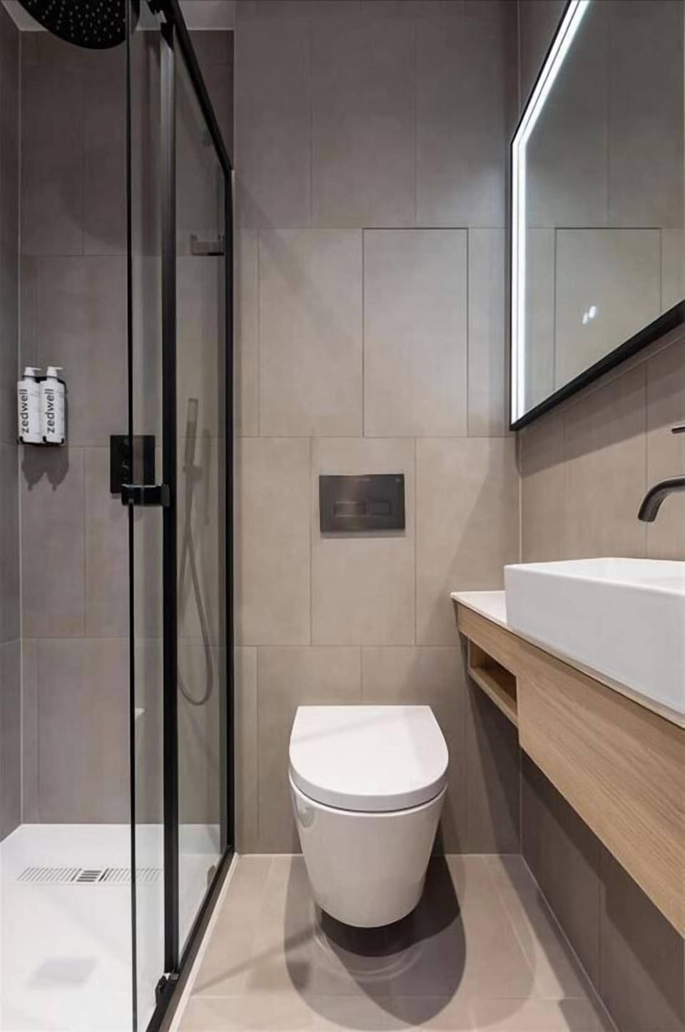 Cocoon 2 | Bathroom | Shower, free toiletries, towels, soap
