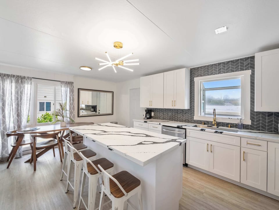 8 Foot Kitchen Island