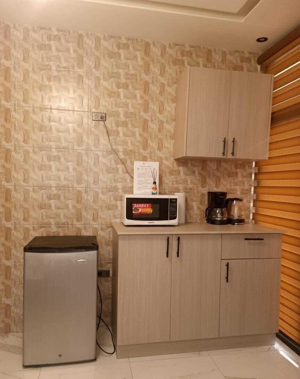 Deluxe Triple Room, 2 Bedrooms, Garden View | Premium bedding, blackout drapes, iron/ironing board, free WiFi