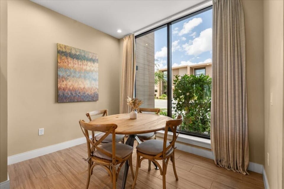 3118 Rockefeller Way (6).jpg