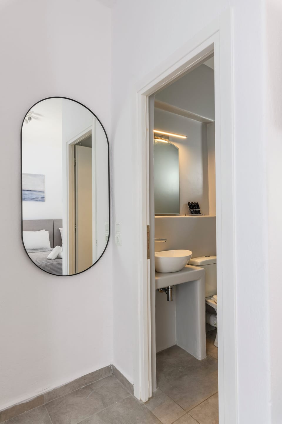 Deluxe Double or Twin Room, Courtyard View | Premium bedding, pillowtop beds, in-room safe, soundproofing