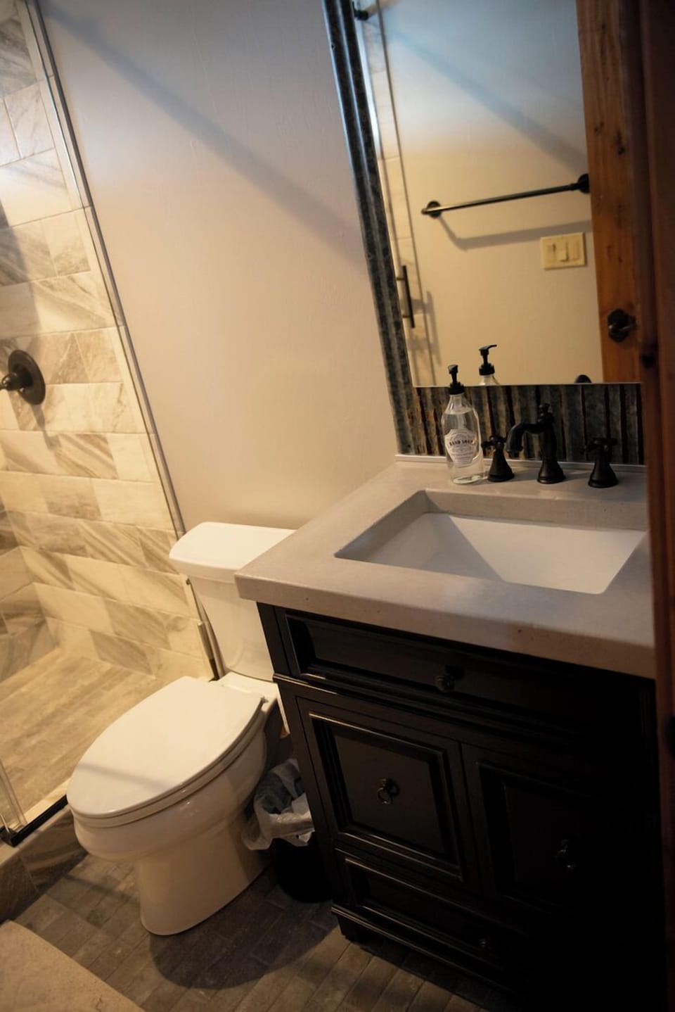 Main floor Full Bathroom