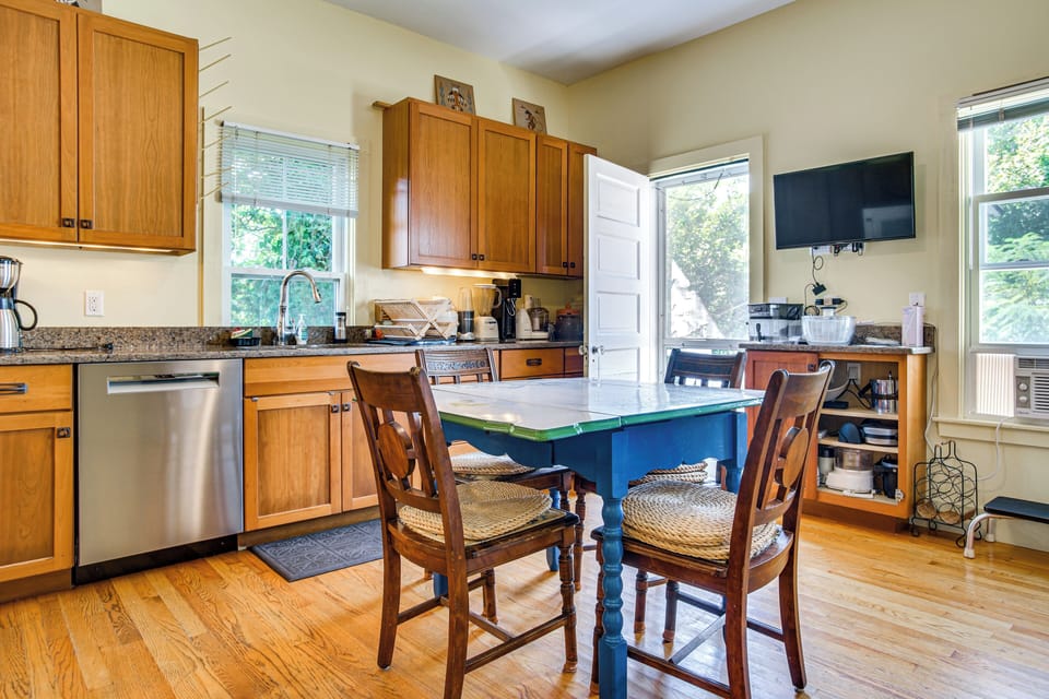 Kitchen | Cooking Basics Supplied | 1st Floor