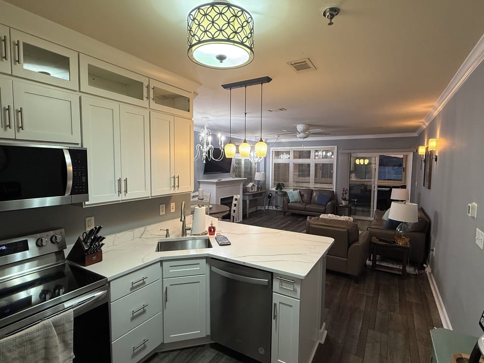 Full stocked kitchen 
