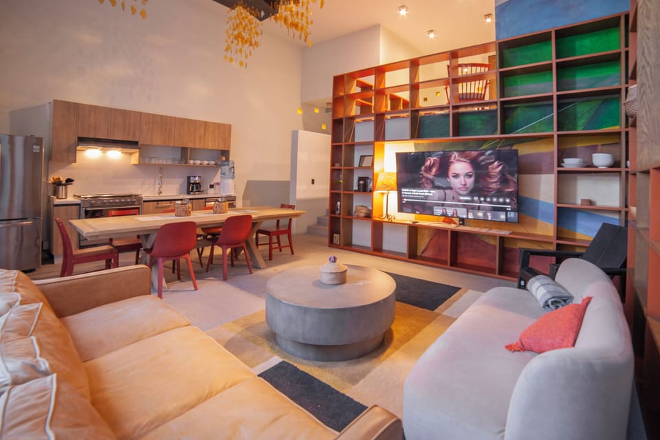 Comfort House, Multiple Beds, Bathtub, City View | Living area | Flat-screen TV
