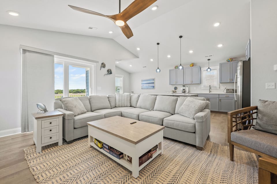 Great Room - Top Level