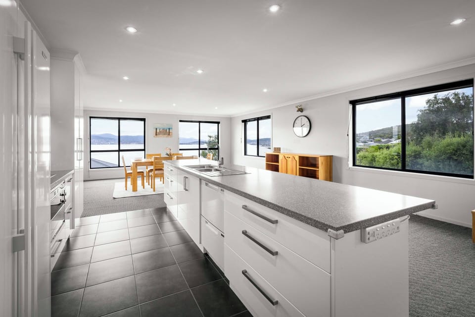 Comfort House | Private kitchen | Electric kettle