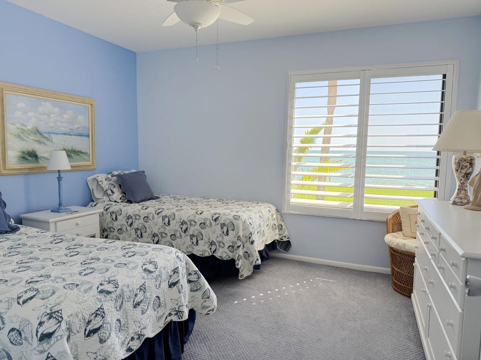Direct Gulf Views - Beachfront Stay at Tamarind (3426)
