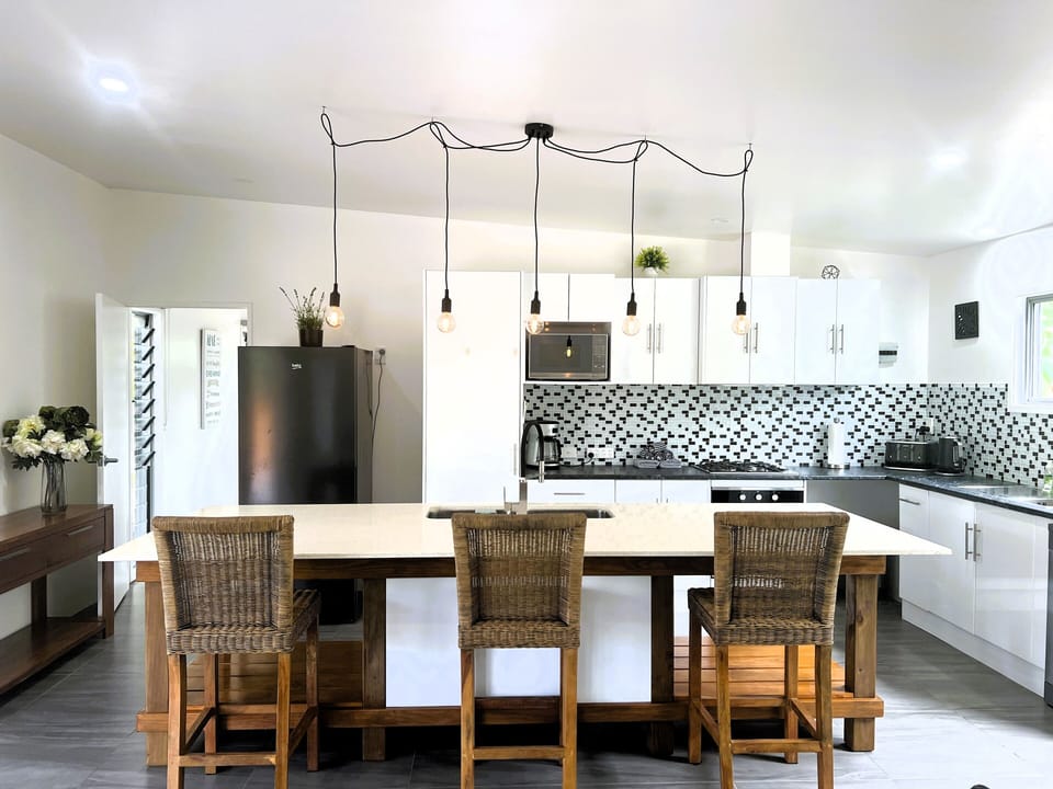 Deluxe House, 2 Bedrooms, Mountain View | Private kitchen | Coffee/tea maker, electric kettle
