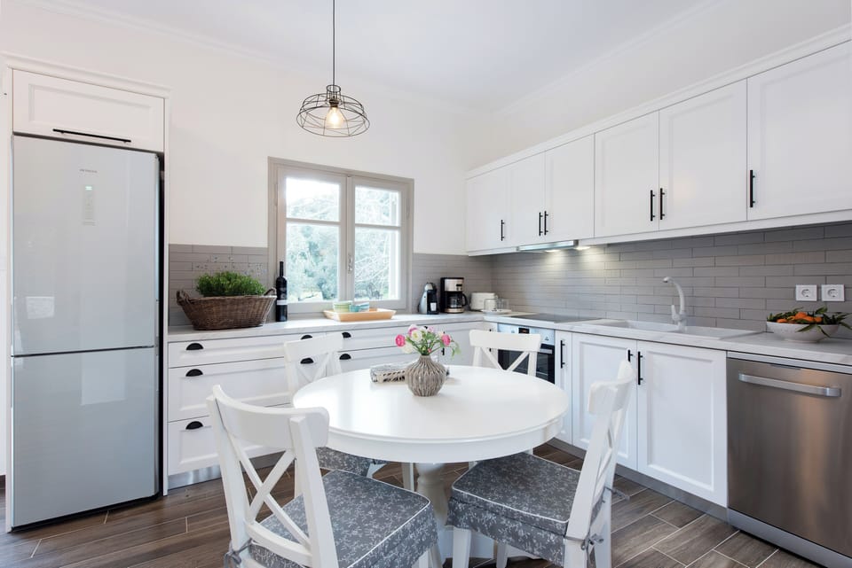 House | Private kitchen | Full-size fridge, oven, stovetop, dishwasher