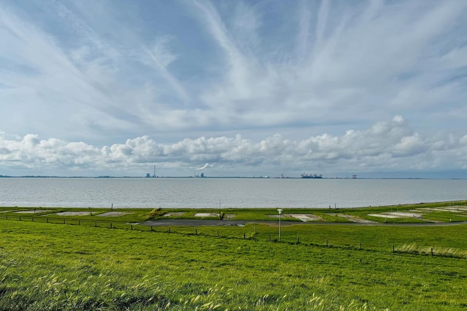 Immediate Surroundings [winter] (<1 km)