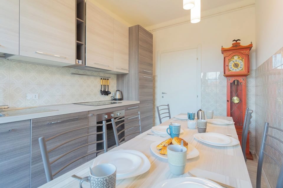 Fridge, microwave, oven, highchair