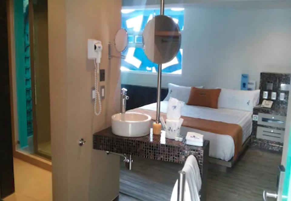 Standard Room | In-room safe, soundproofing, free WiFi, wheelchair access