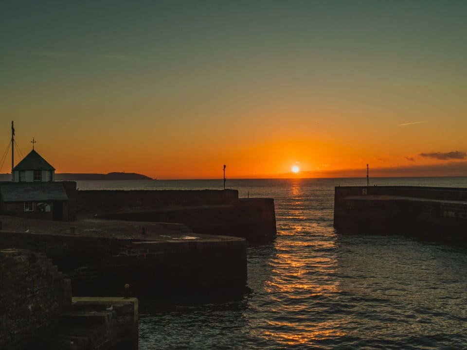 Sky, Water, Water Resources, Afterglow, Horizon, Sunset, Dusk, Orange, Sunrise
