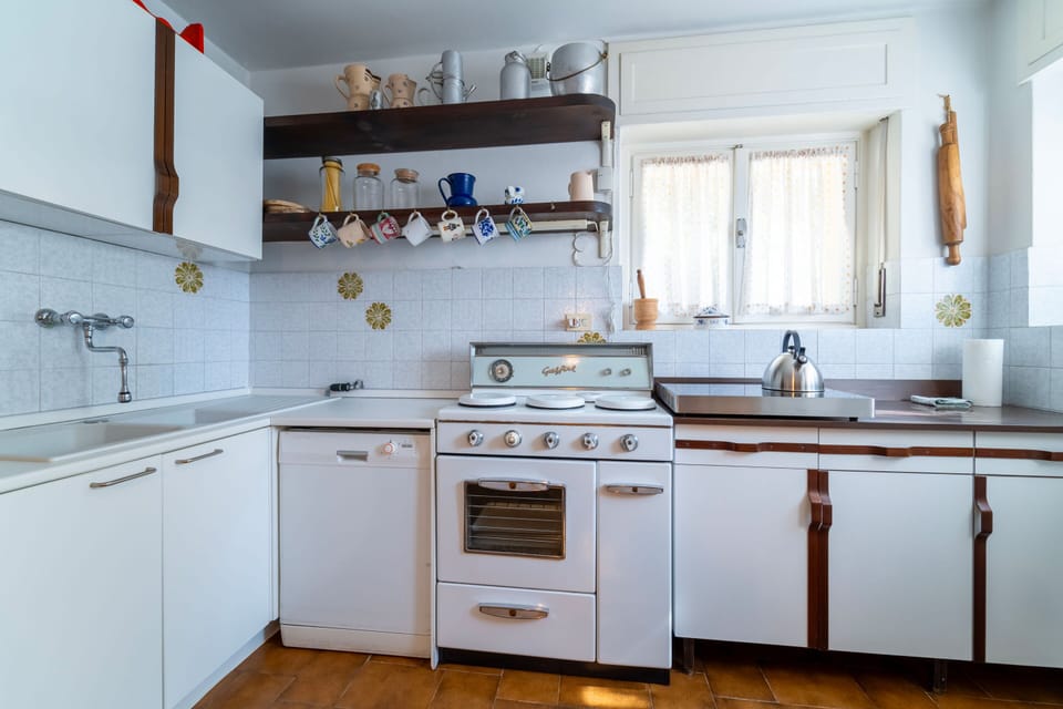 Apartment | Private kitchen | Electric kettle