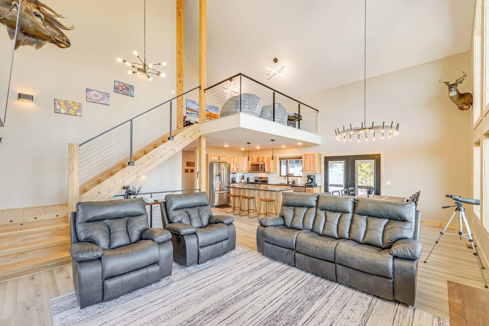 House (4 Bedrooms) | Interior
