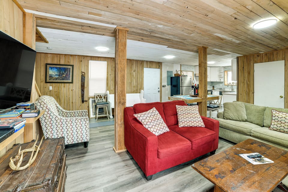 House (2 Bedrooms) | Interior