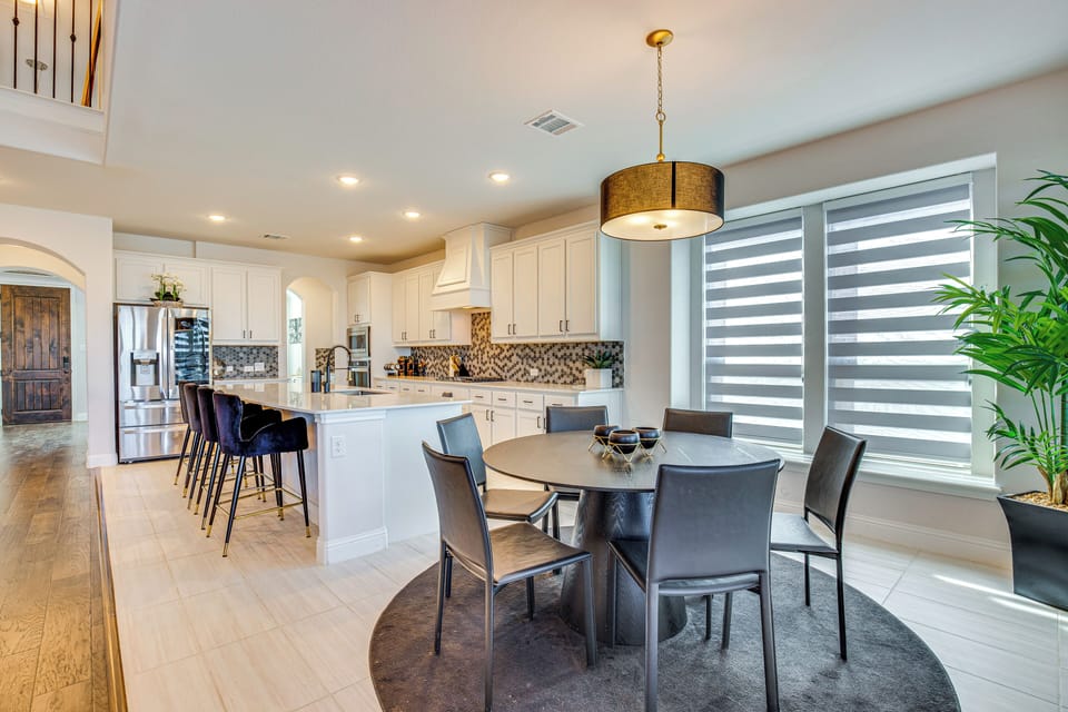 House (4 Bedrooms) | Interior